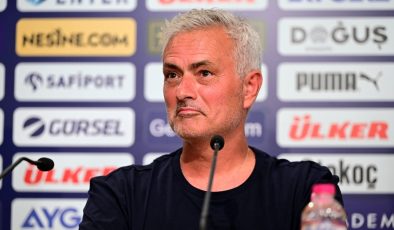 Mourinho: Taraftarın Avrupa maçı atmosferini görmek istiyoruz