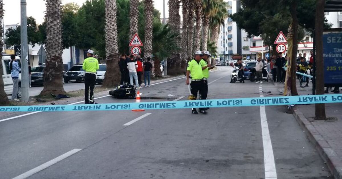 Adana’da ağaca çarpan motosiklet devrildi: 2 ölü