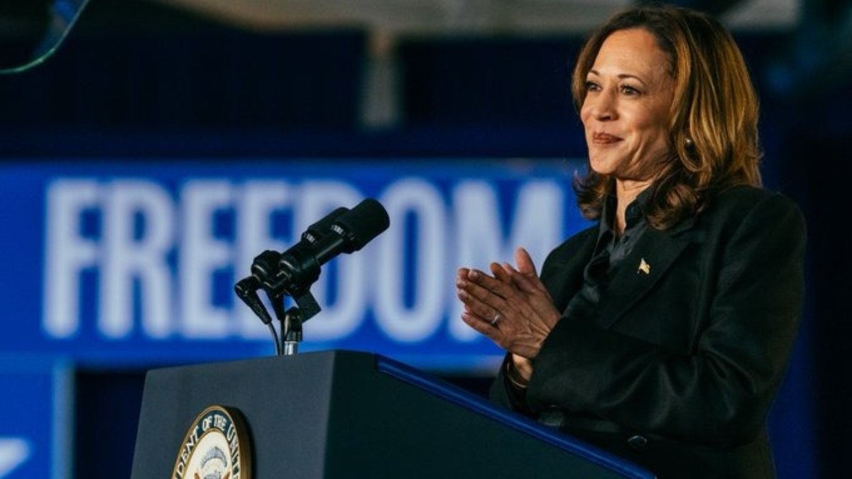 Kamala Harris’in mitingi Gazze protestosuyla bölündü