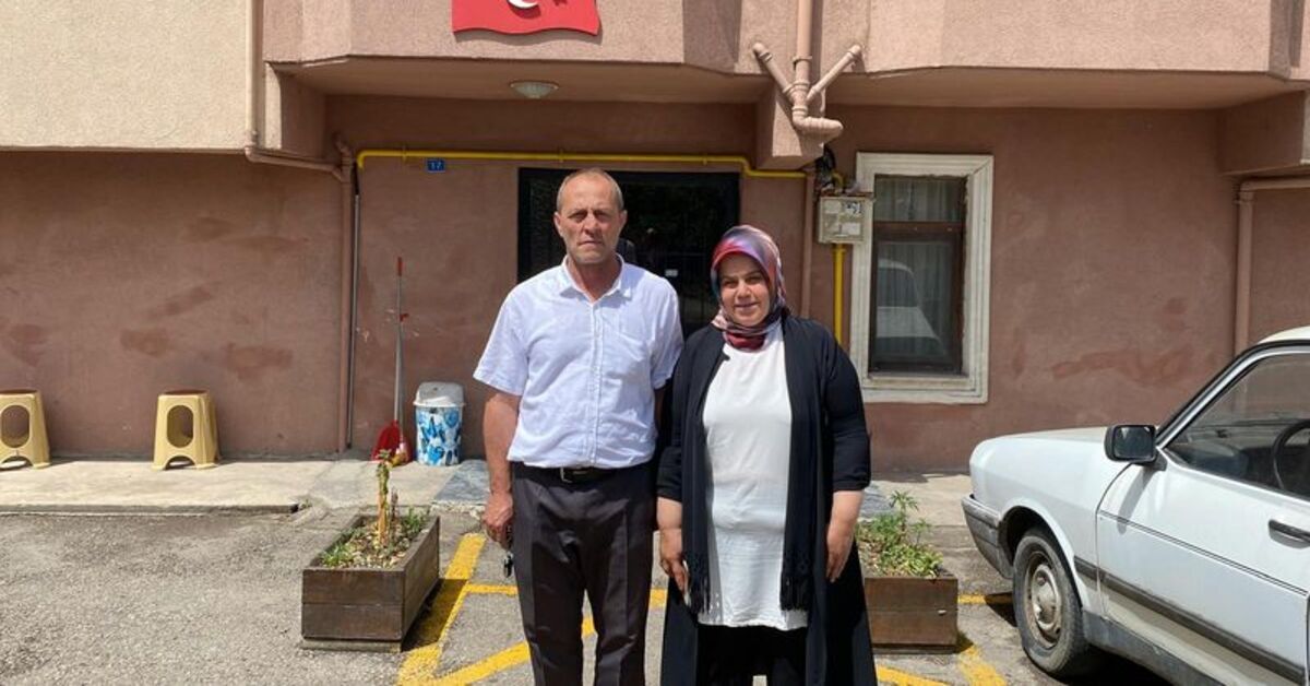 Sırayla muhtar seçildiler, ikisininki de düşürüldü